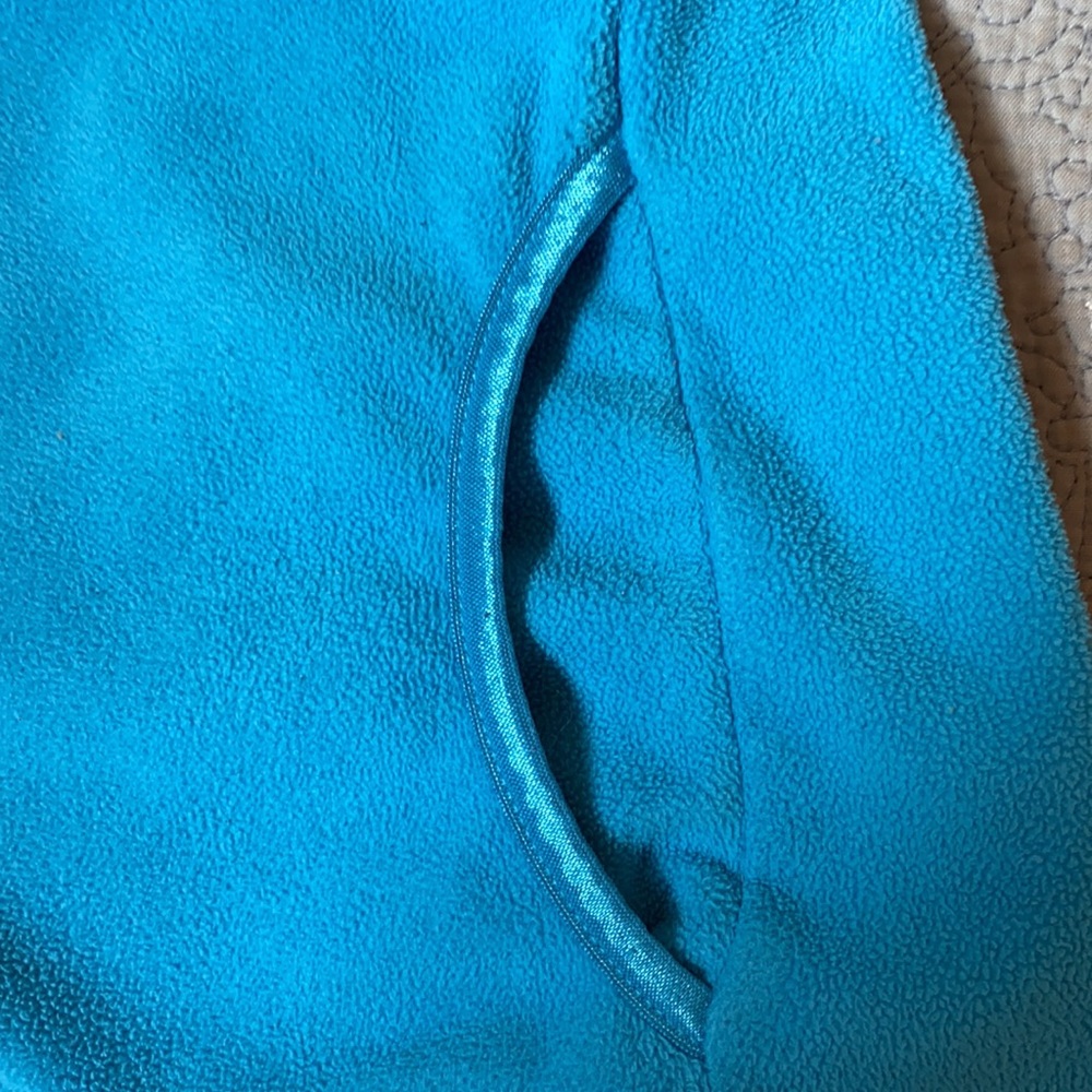 Reebok jacket - Picture 4 of 8